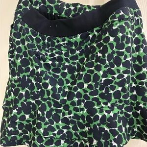 Green and Black and White Chicos Skort with ruffled look on bottom. Size 1.5
